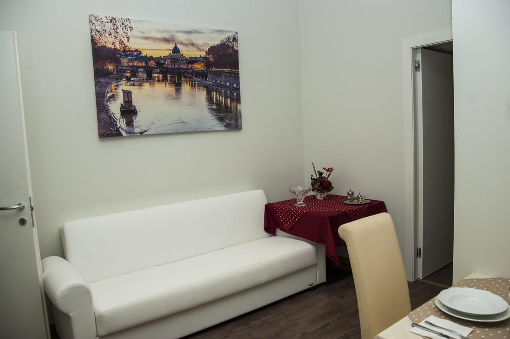 Holiday House Roma Vaticano ภายนอก รูปภาพ