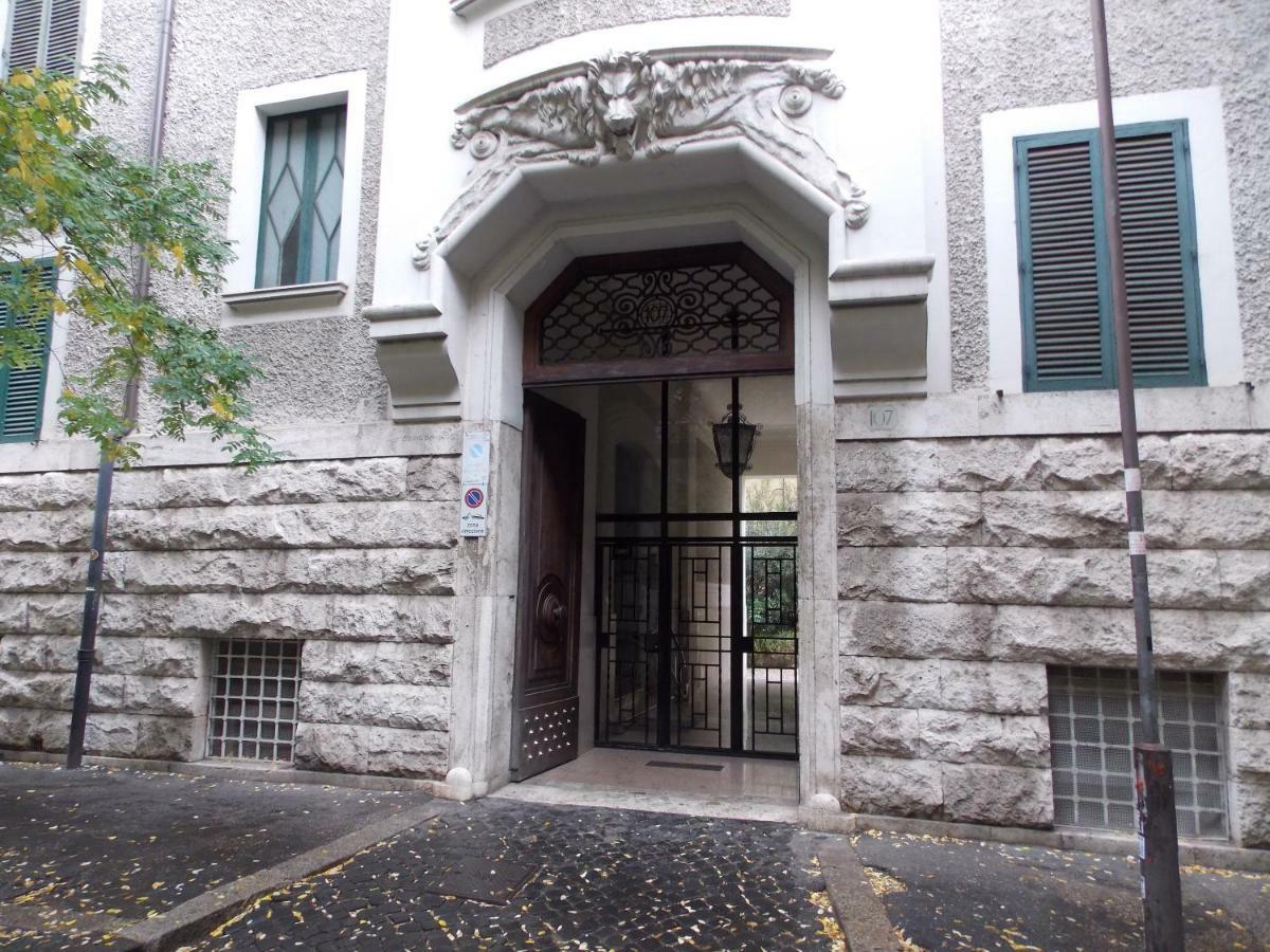 Holiday House Roma Vaticano ภายนอก รูปภาพ